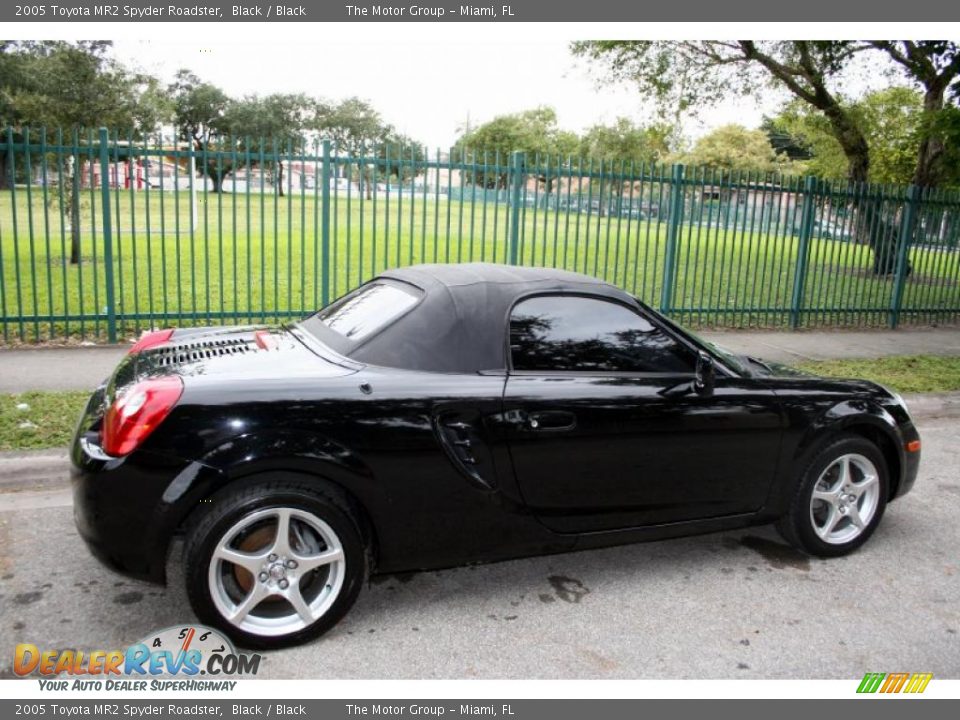 2005 Toyota MR2 Spyder Roadster Black / Black Photo #10