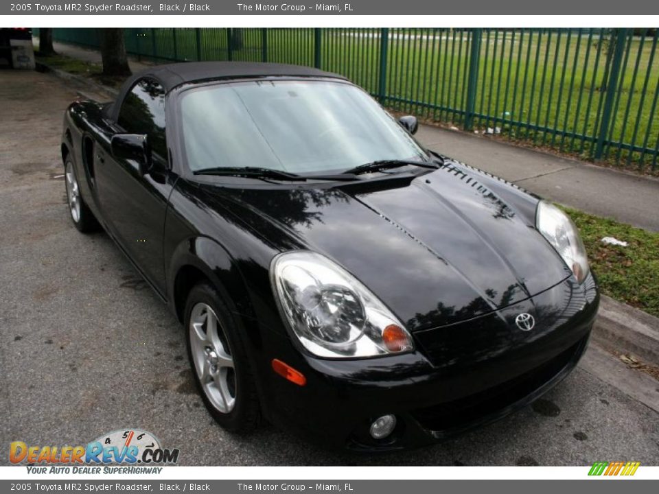 2005 Toyota MR2 Spyder Roadster Black / Black Photo #17