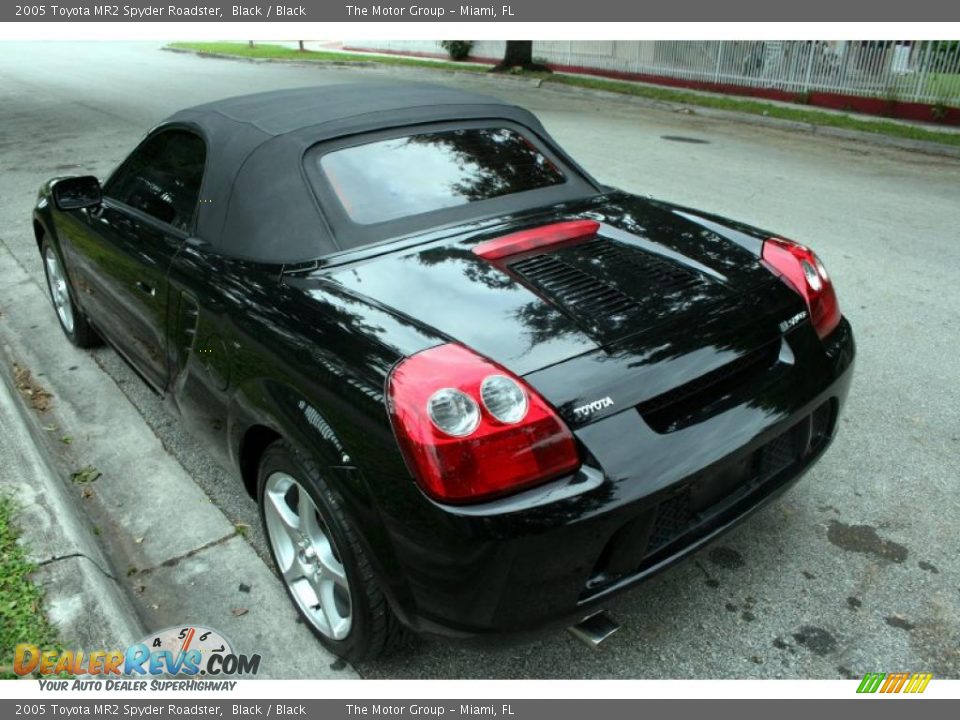 2005 Toyota MR2 Spyder Roadster Black / Black Photo #19