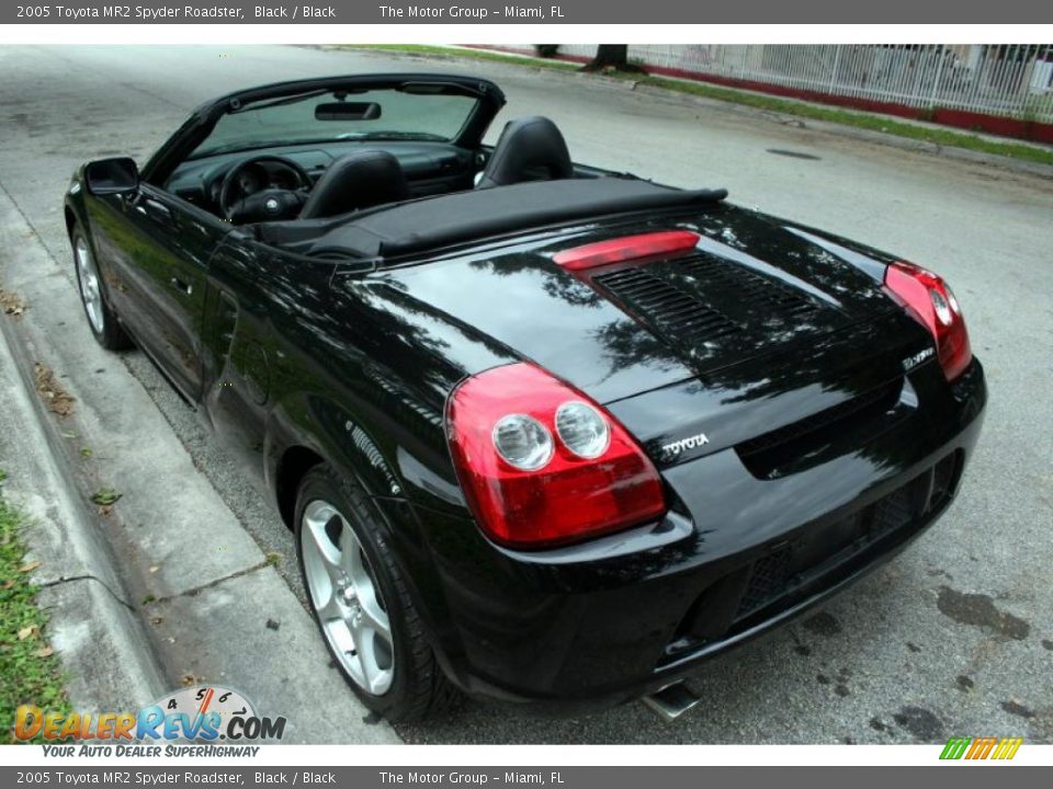 2005 Toyota MR2 Spyder Roadster Black / Black Photo #23