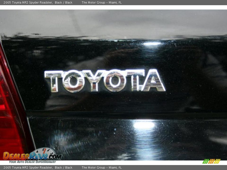 2005 Toyota MR2 Spyder Roadster Black / Black Photo #33