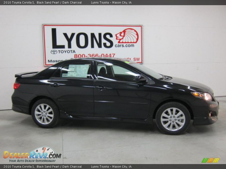2010 Toyota Corolla S Black Sand Pearl / Dark Charcoal Photo #28