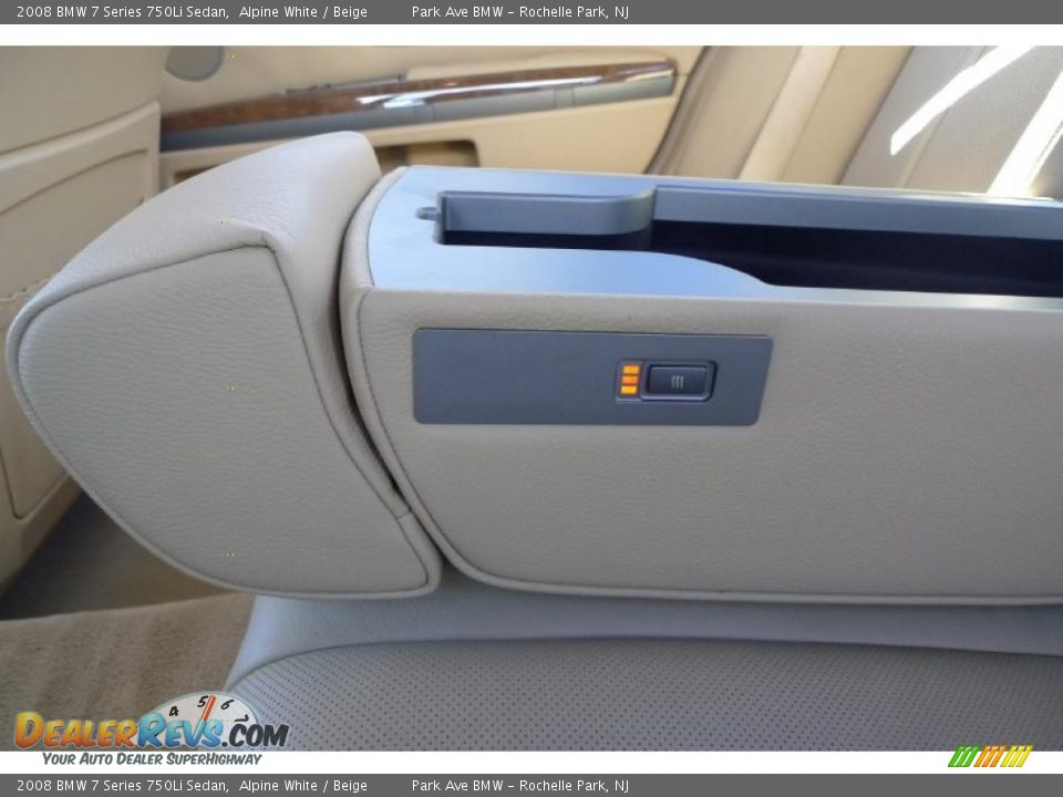 Controls of 2008 BMW 7 Series 750Li Sedan Photo #31