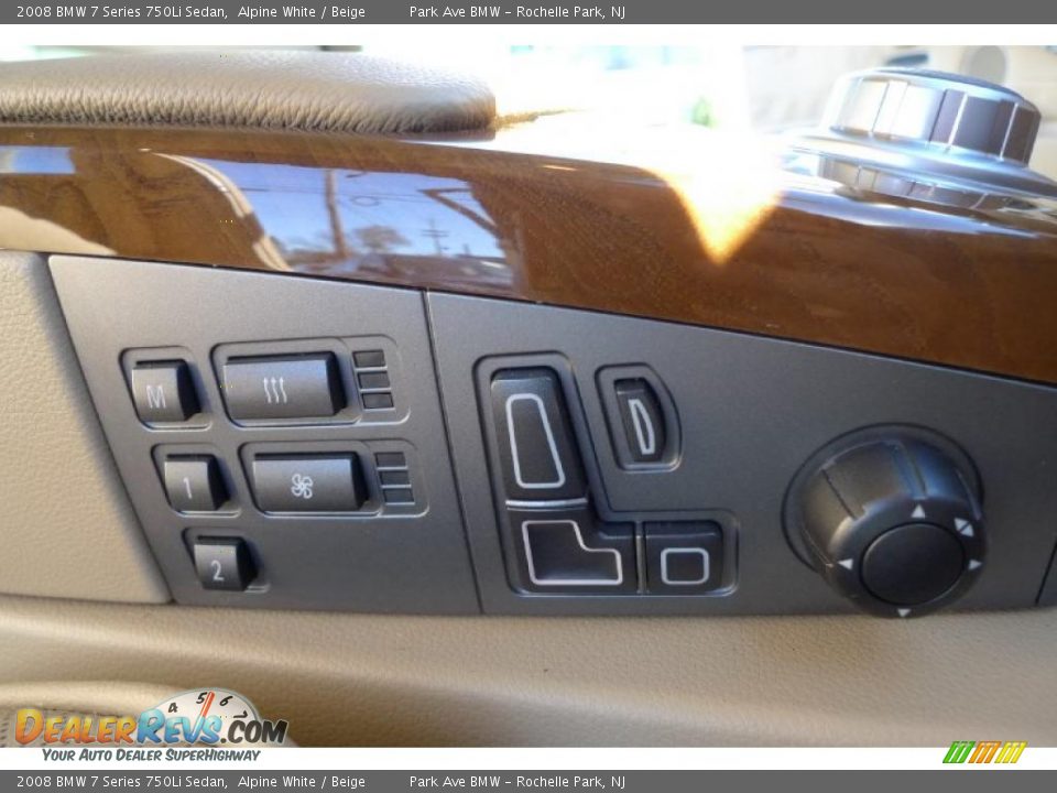 Controls of 2008 BMW 7 Series 750Li Sedan Photo #36