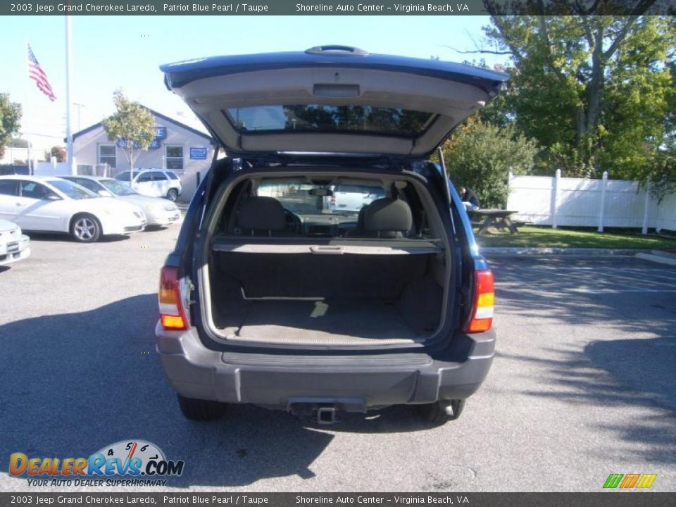 2003 Jeep Grand Cherokee Laredo Patriot Blue Pearl / Taupe Photo #11