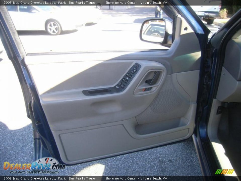 2003 Jeep Grand Cherokee Laredo Patriot Blue Pearl / Taupe Photo #14
