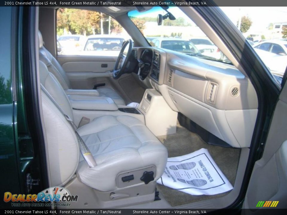 2001 Chevrolet Tahoe LS 4x4 Forest Green Metallic / Tan/Neutral Photo #13