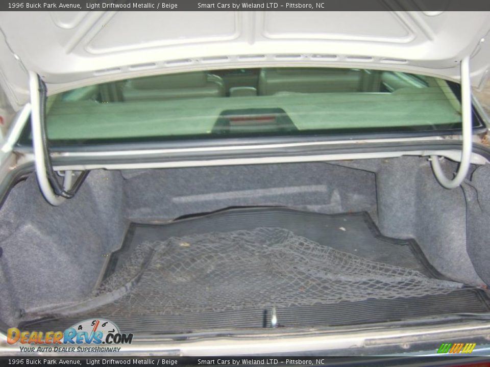 1996 Buick Park Avenue  Trunk Photo #7