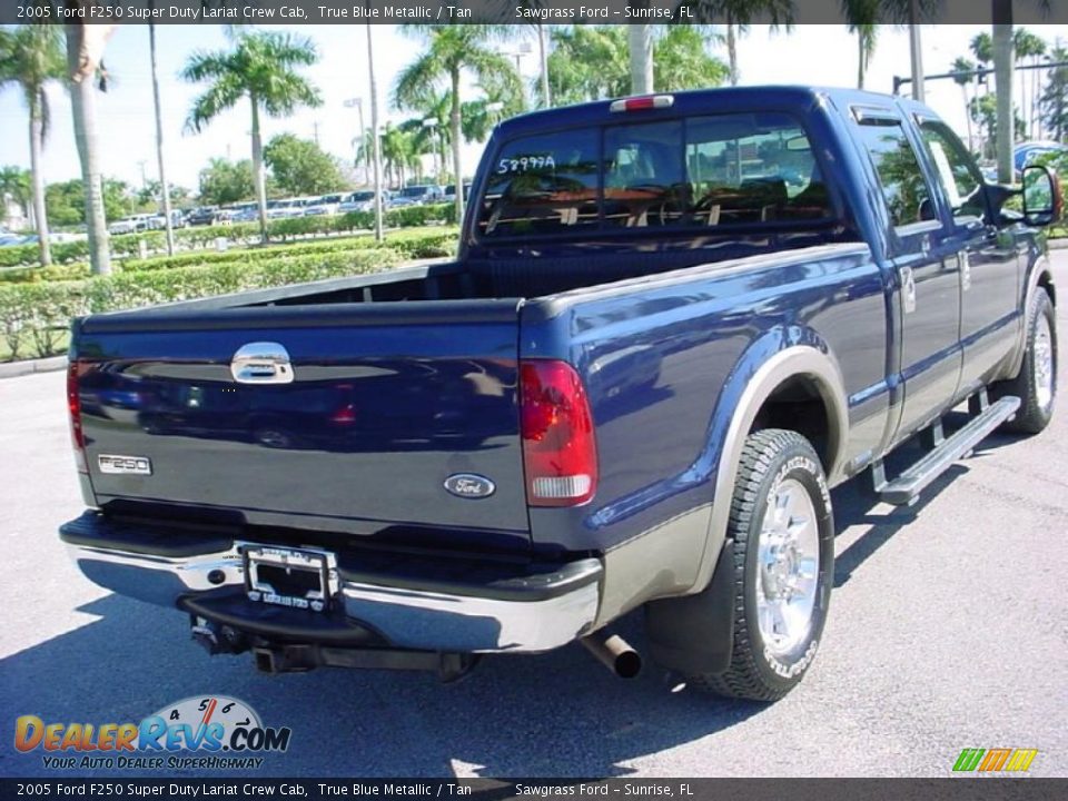 2005 Ford F250 Super Duty Lariat Crew Cab True Blue Metallic / Tan Photo #6