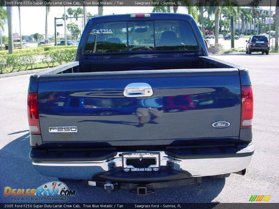 2005 Ford F250 Super Duty Lariat Crew Cab True Blue Metallic / Tan Photo #7