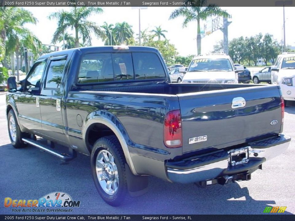 2005 Ford F250 Super Duty Lariat Crew Cab True Blue Metallic / Tan Photo #10