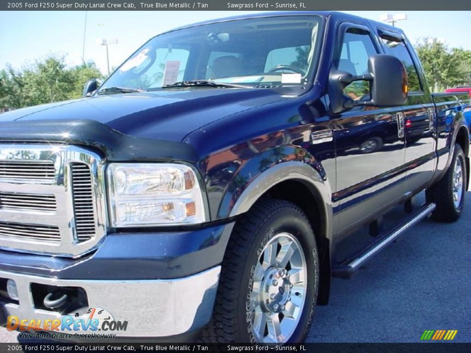 2005 Ford F250 Super Duty Lariat Crew Cab True Blue Metallic / Tan Photo #14