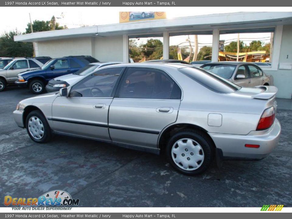 1997 Honda Accord LX Sedan Heather Mist Metallic / Ivory Photo #4