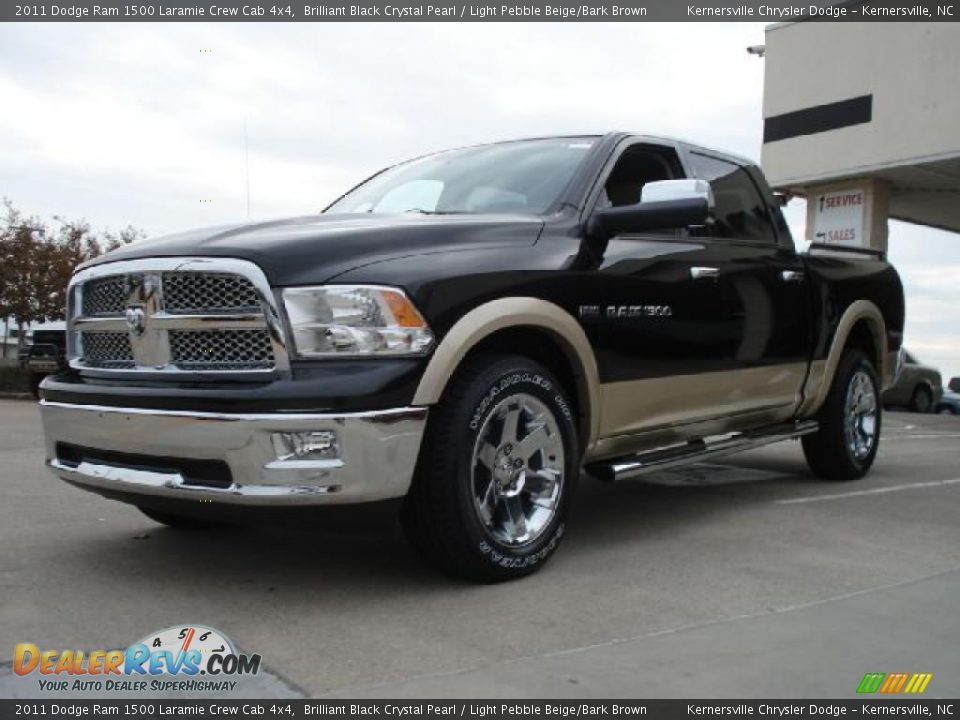 2011 Dodge Ram 1500 Laramie Crew Cab 4x4 Brilliant Black Crystal Pearl / Light Pebble Beige/Bark Brown Photo #7