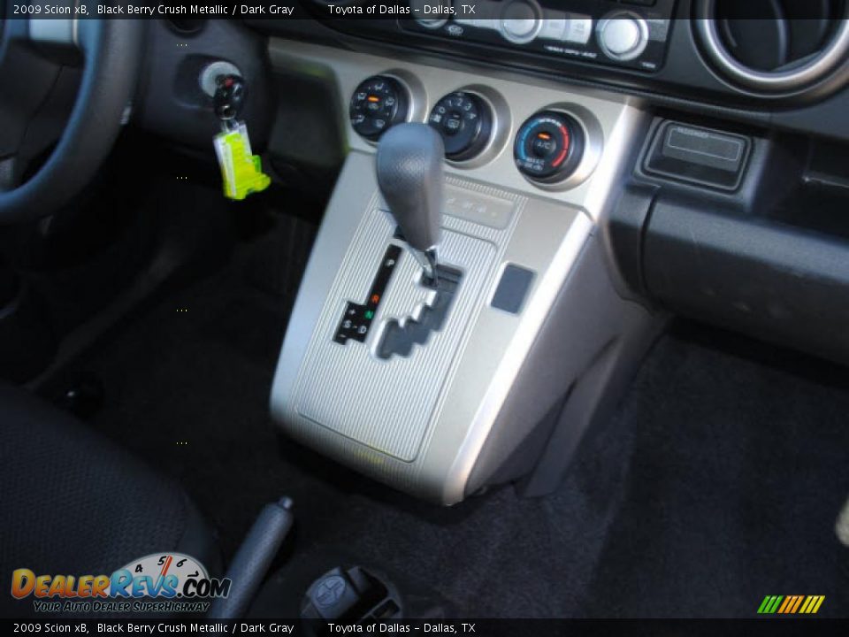 2009 Scion xB  Shifter Photo #19