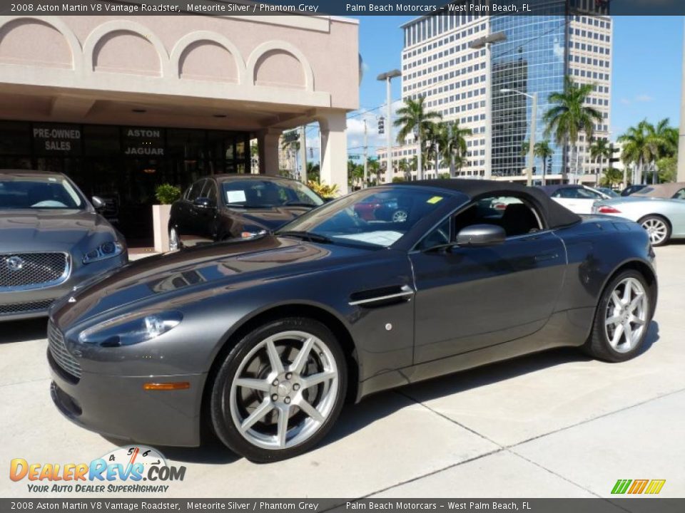 Front 3/4 View of 2008 Aston Martin V8 Vantage Roadster Photo #13