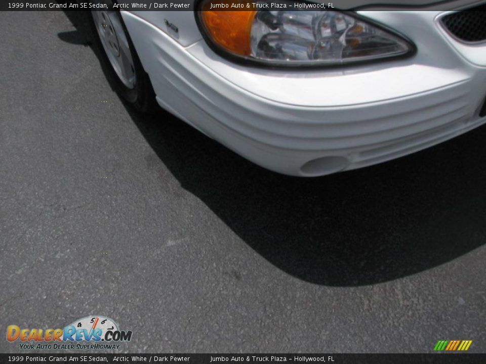 1999 Pontiac Grand Am SE Sedan Arctic White / Dark Pewter Photo #2