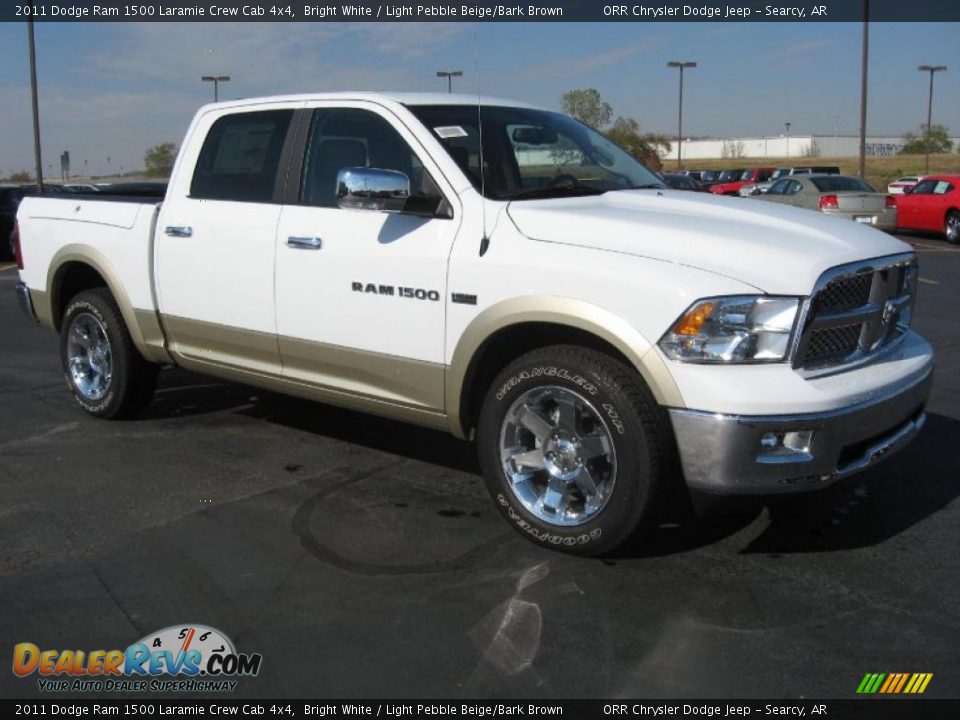 2011 Dodge Ram 1500 Laramie Crew Cab 4x4 Bright White / Light Pebble Beige/Bark Brown Photo #3