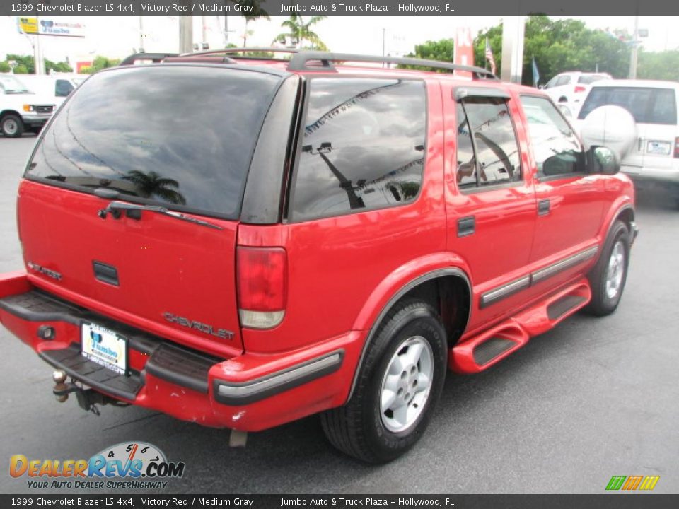 1999 Chevrolet Blazer LS 4x4 Victory Red / Medium Gray Photo #9