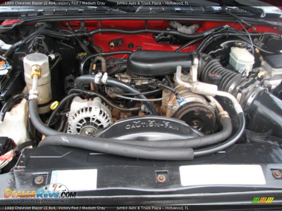 1999 Chevrolet Blazer LS 4x4 Victory Red / Medium Gray Photo #22