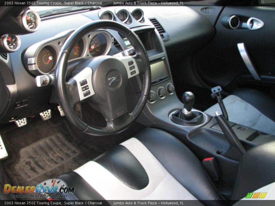 Dashboard of 2003 Nissan 350Z Touring Coupe Photo #21