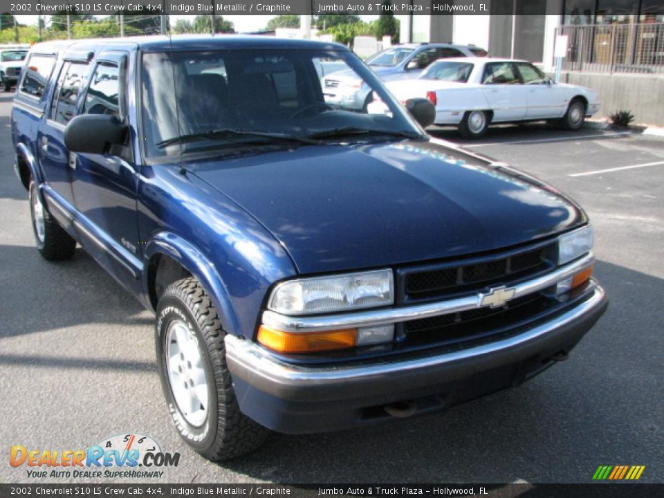 2002 Chevrolet S10 LS Crew Cab 4x4 Indigo Blue Metallic / Graphite Photo #1