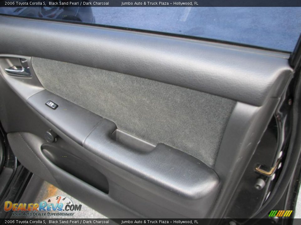 2006 Toyota Corolla S Black Sand Pearl / Dark Charcoal Photo #13