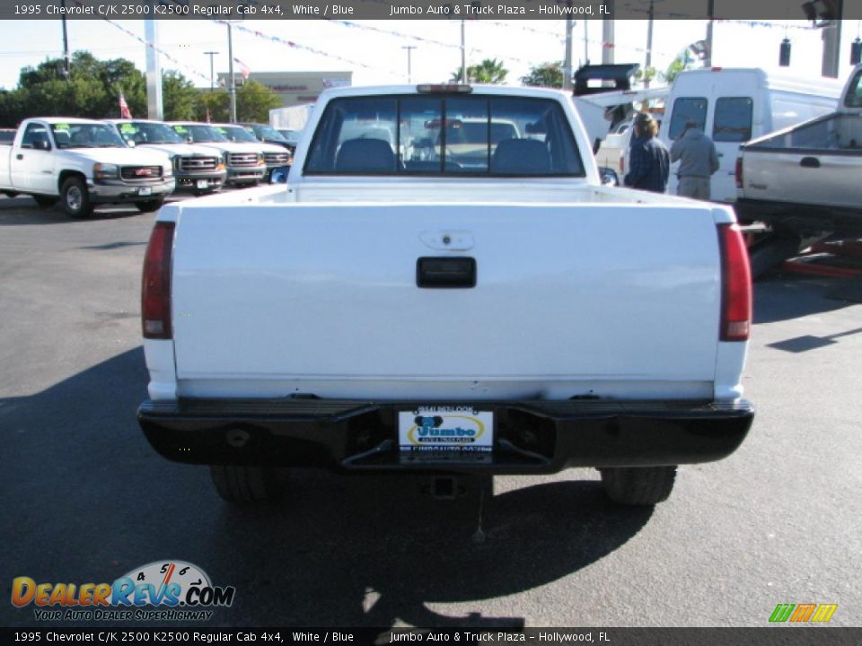 1995 Chevrolet C/K 2500 K2500 Regular Cab 4x4 White / Blue Photo #6