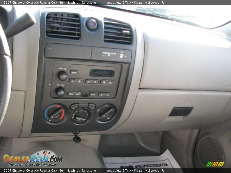 2005 Chevrolet Colorado Regular Cab Summit White / Sandstone Photo #11