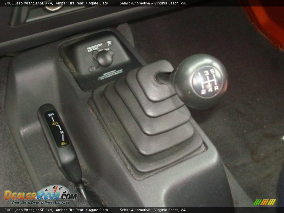 2001 Jeep Wrangler SE 4x4 Shifter Photo #9