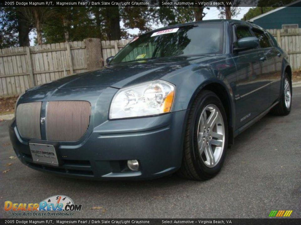 2005 Dodge Magnum R/T Magnesium Pearl / Dark Slate Gray/Light Graystone Photo #1