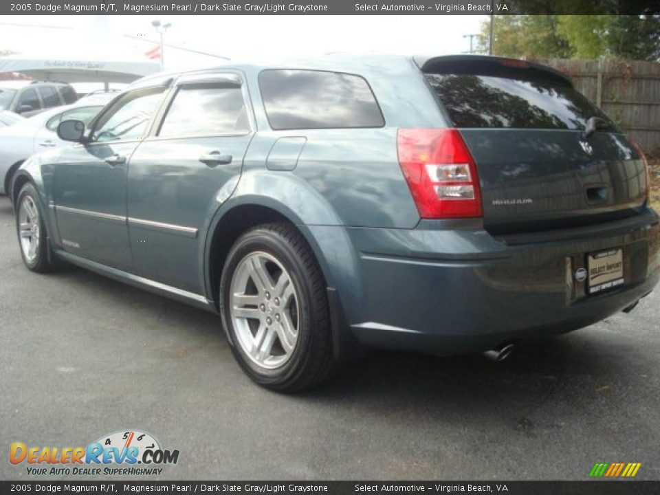 2005 Dodge Magnum R/T Magnesium Pearl / Dark Slate Gray/Light Graystone Photo #4