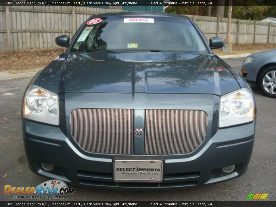 2005 Dodge Magnum R/T Magnesium Pearl / Dark Slate Gray/Light Graystone Photo #7