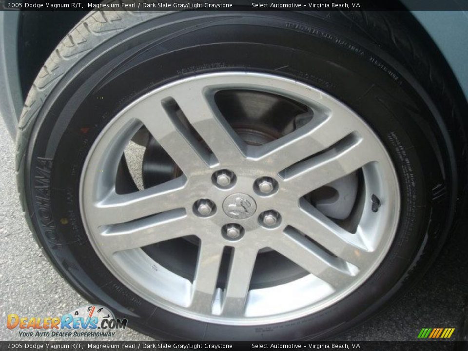 2005 Dodge Magnum R/T Wheel Photo #19
