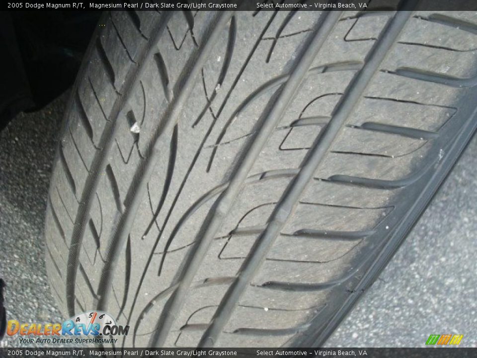 2005 Dodge Magnum R/T Magnesium Pearl / Dark Slate Gray/Light Graystone Photo #20