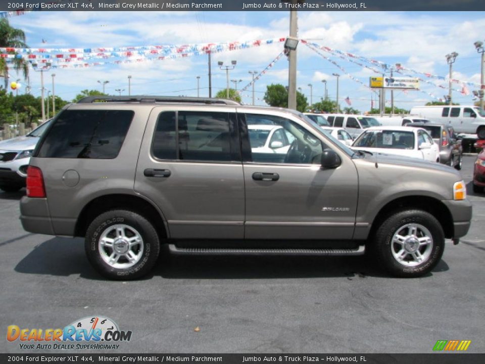 Mineral Grey Metallic 2004 Ford Explorer XLT 4x4 Photo #10