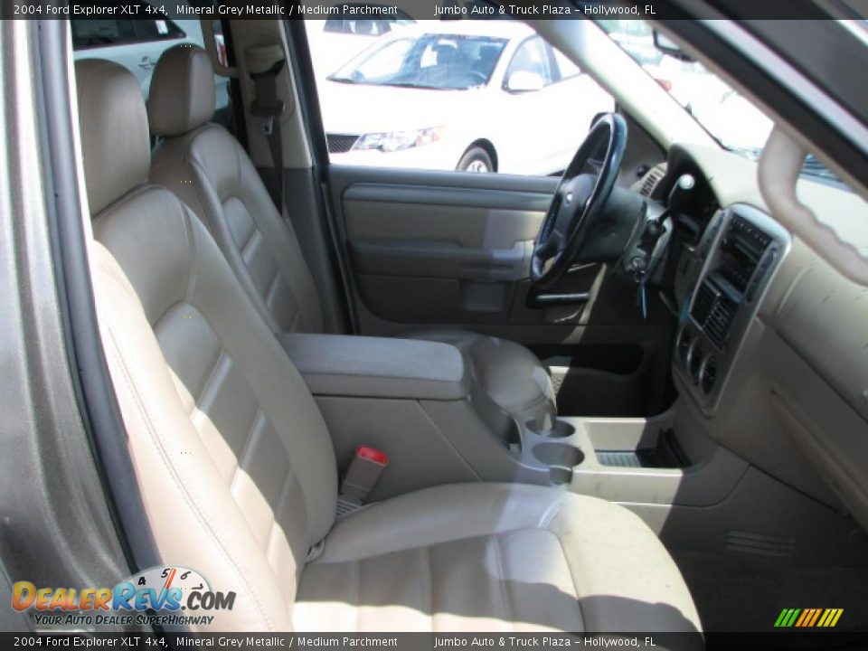 Medium Parchment Interior - 2004 Ford Explorer XLT 4x4 Photo #13