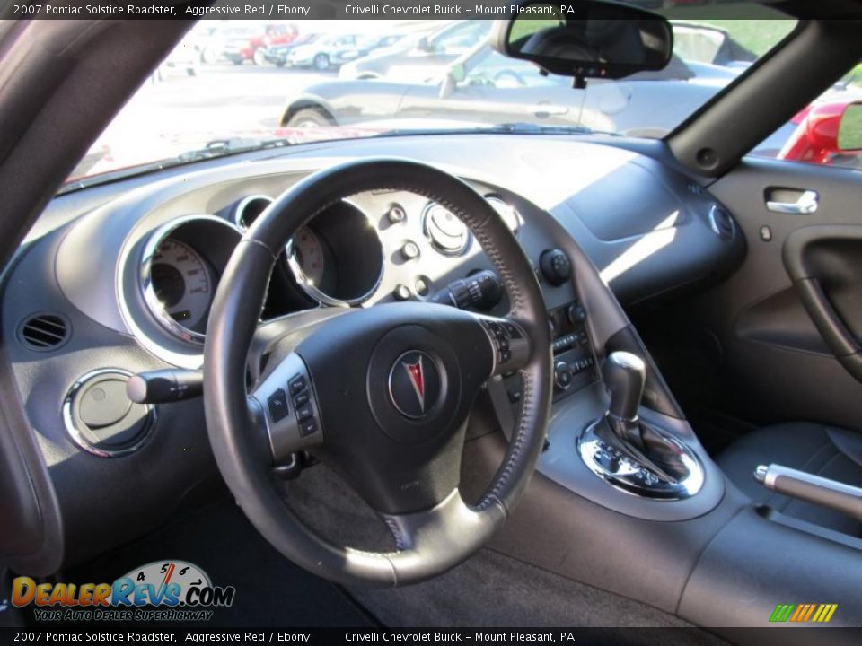 Dashboard of 2007 Pontiac Solstice Roadster Photo #21