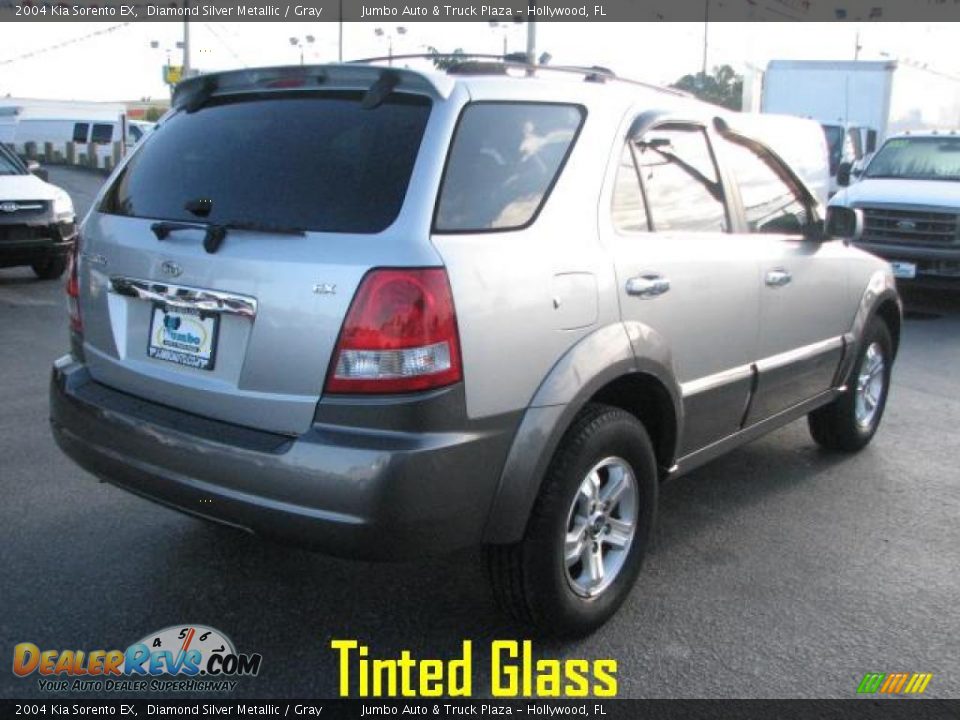 2004 Kia Sorento EX Diamond Silver Metallic / Gray Photo #10