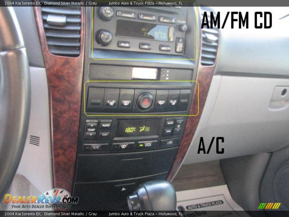 2004 Kia Sorento EX Diamond Silver Metallic / Gray Photo #25