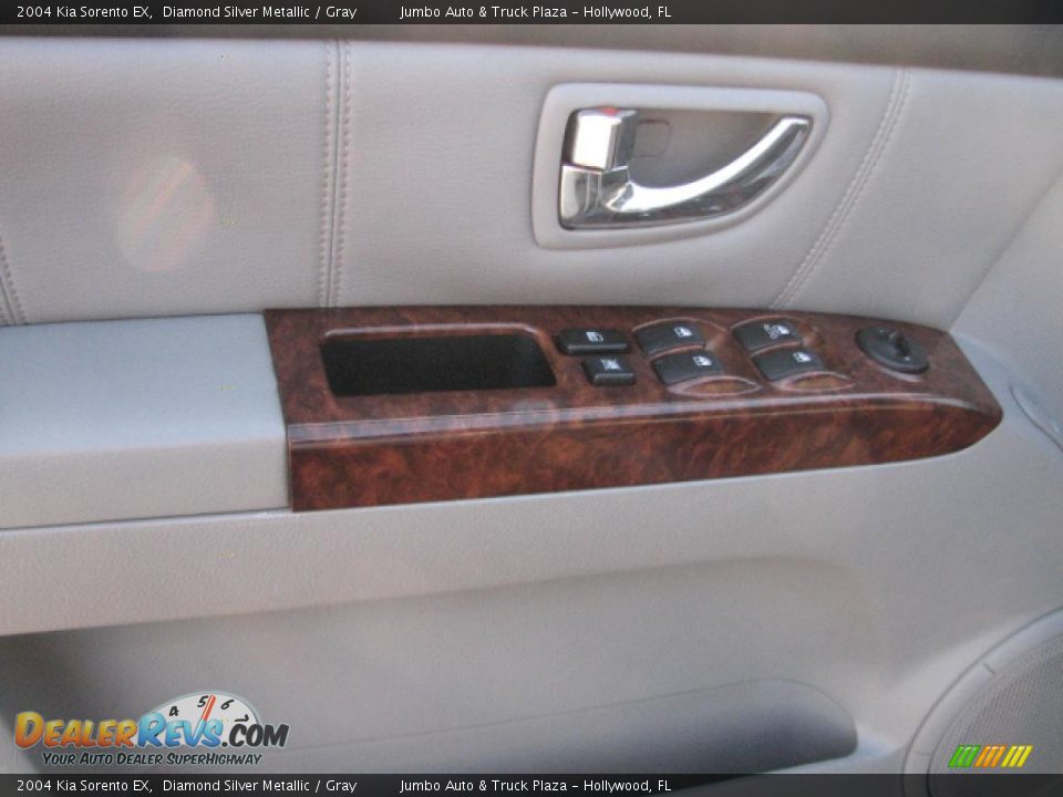 2004 Kia Sorento EX Diamond Silver Metallic / Gray Photo #29