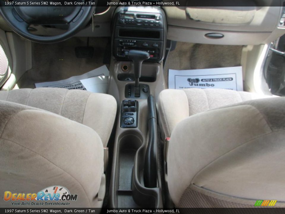 1997 Saturn S Series SW2 Wagon Dark Green / Tan Photo #16