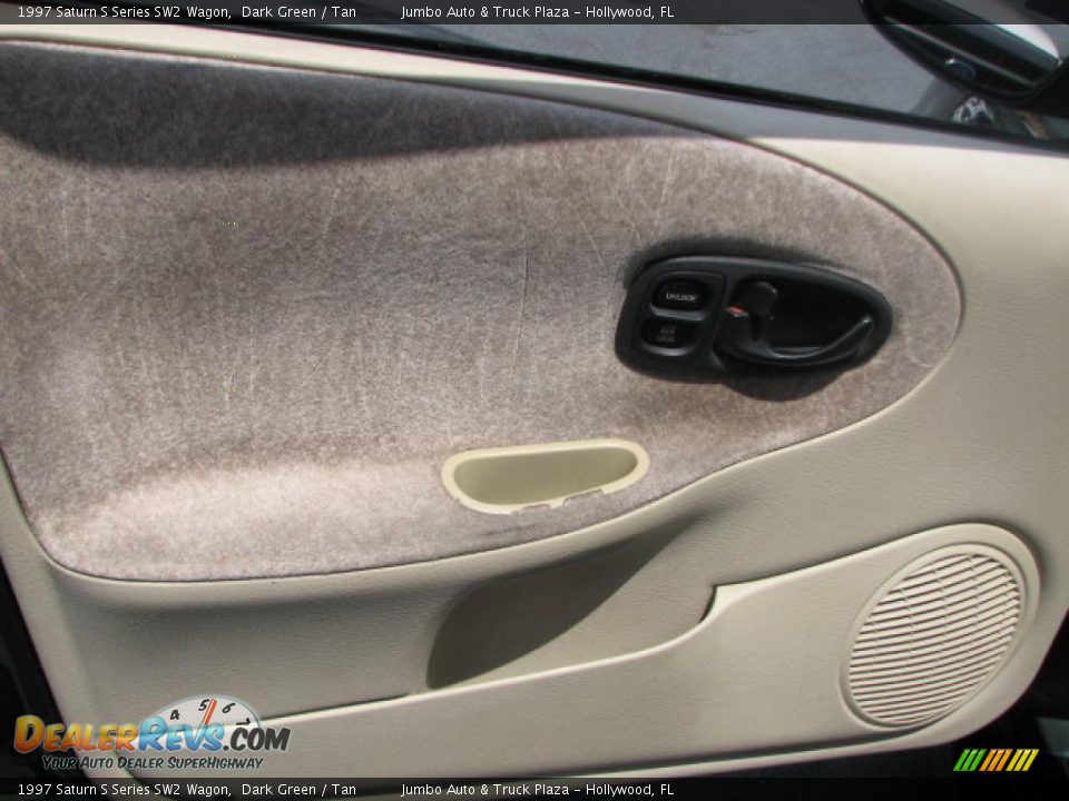 1997 Saturn S Series SW2 Wagon Dark Green / Tan Photo #19
