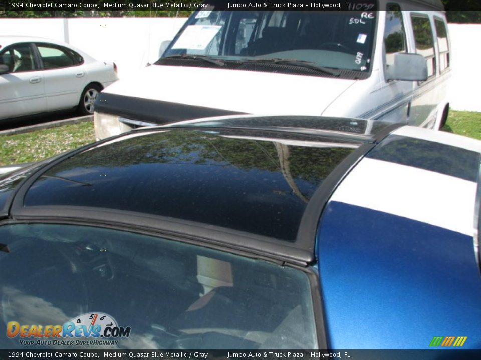 1994 Chevrolet Camaro Coupe Medium Quasar Blue Metallic / Gray Photo #10