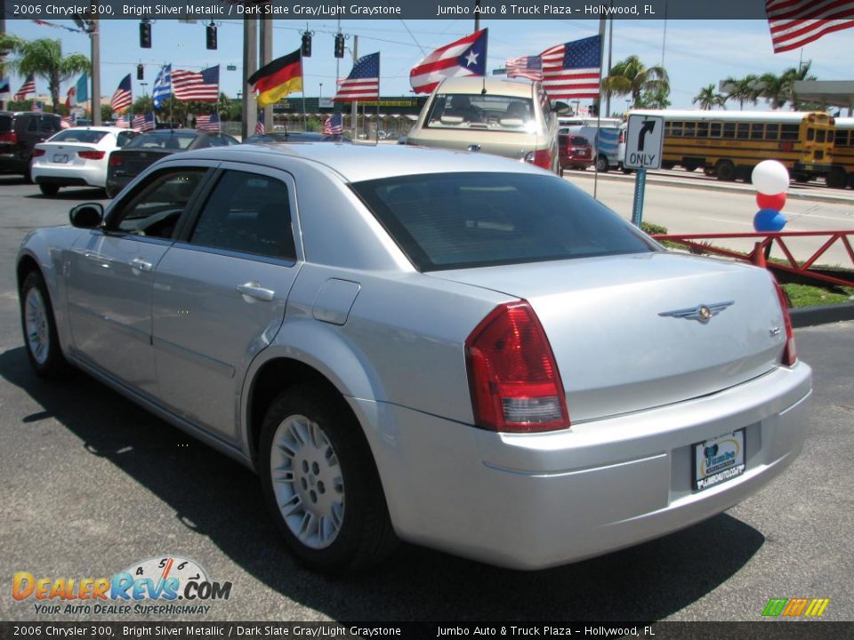 2006 Chrysler 300 Bright Silver Metallic / Dark Slate Gray/Light Graystone Photo #7