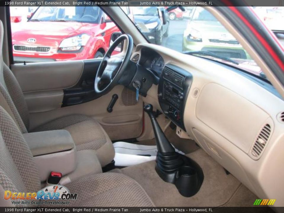 Dashboard of 1998 Ford Ranger XLT Extended Cab Photo #11