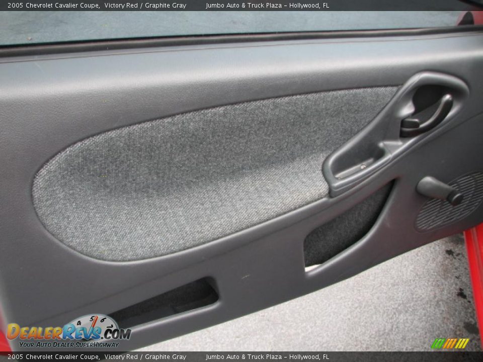2005 Chevrolet Cavalier Coupe Victory Red / Graphite Gray Photo #16