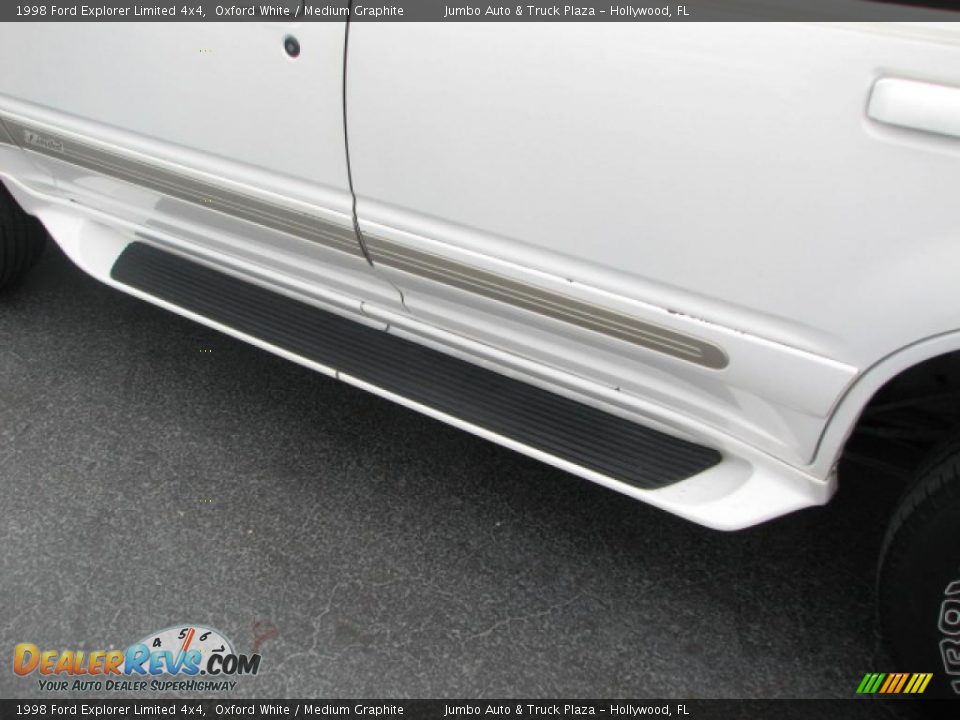 1998 Ford Explorer Limited 4x4 Oxford White / Medium Graphite Photo #23