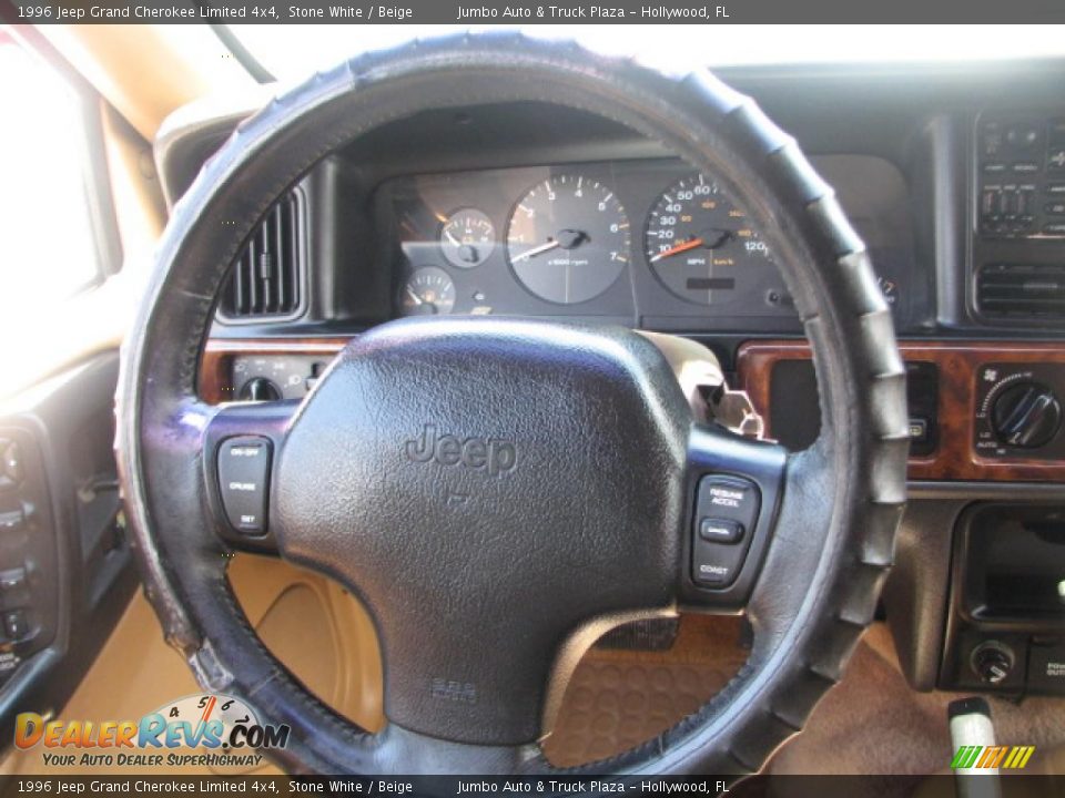 1996 Jeep Grand Cherokee Limited 4x4 Stone White / Beige Photo #14