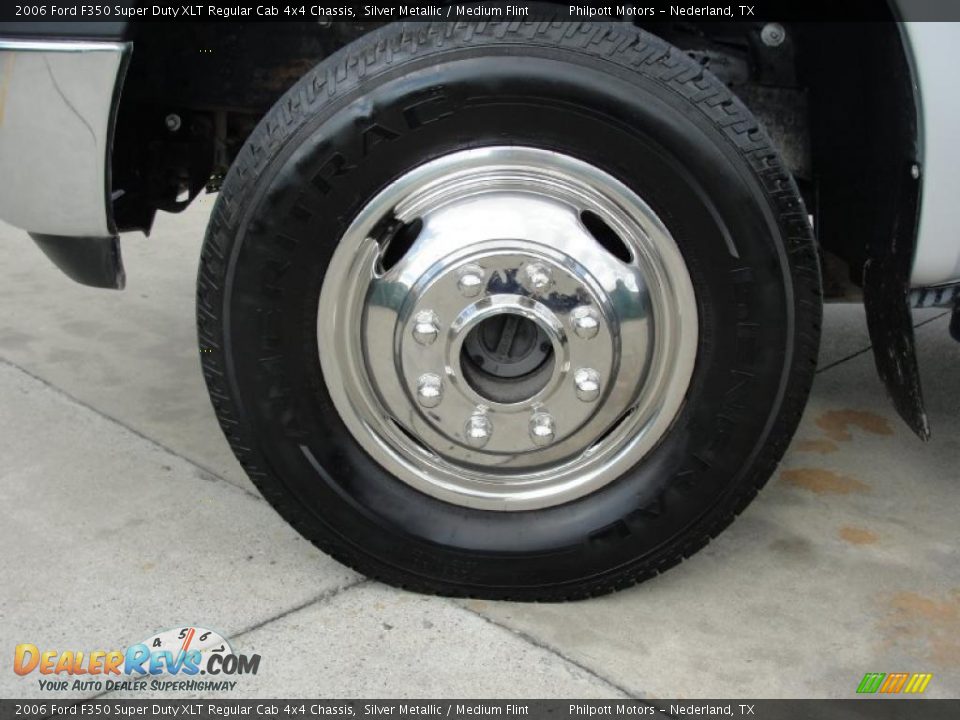 2006 Ford F350 Super Duty XLT Regular Cab 4x4 Chassis Wheel Photo #12